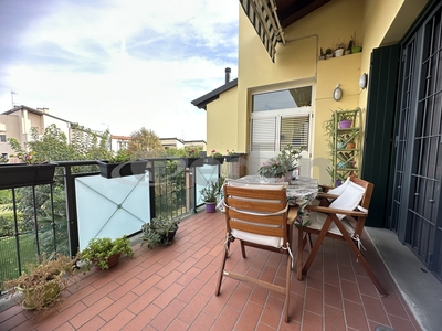 Appartamento con giardino in via giovanni guareschi 37, Modena
