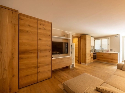 Appartamento di prestigio di 170 m² in vendita Strada delle Volpi, 15, Courmayeur, Aosta, Valle d’Aosta