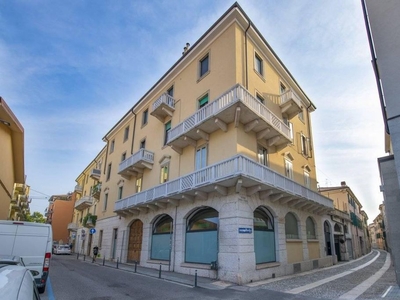 Prestigioso appartamento in vendita Verona, Veneto
