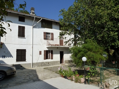 Casa indipendente 8 locali di 178 m² in Cassine