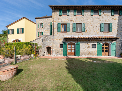 Casa indipendente ristrutturata in via di lupinaglia 2060, Lucca