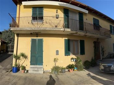 Casa singola in buono stato di 135 mq. a Turano