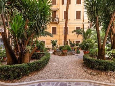 Prestigioso appartamento in vendita via Domenico Cimarosa, Roma, Lazio
