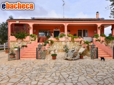 Villa a Lecce di 500 mq
