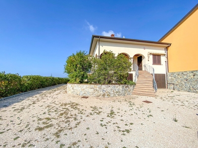 Villa in vendita 3 Stanze da letto a San Vincenzo