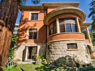 Prestigiosa villa in vendita Via Giulio Puccio, 2, Albissola Marina, Liguria