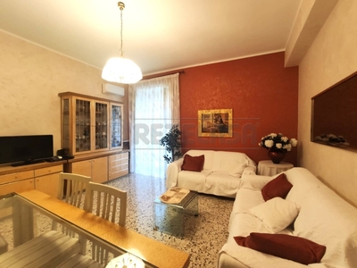 Appartamento in VIA BAINSIZZA, Siracusa, 6 locali, 2 bagni, 139 m²