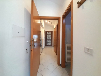 Mansarda in Via Ticino 4, Rimini, 2 locali, 2 bagni, 30 m², 3° piano