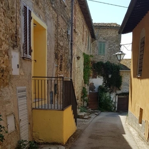 PORZIONE CIELO TERRA - SPOLETO (PG)