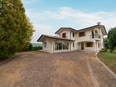Villa a Pordenone in Via Budoia, LA COMINA
