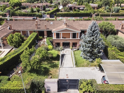 Villa a Roma in Via Mario Mattoli, Vallerano