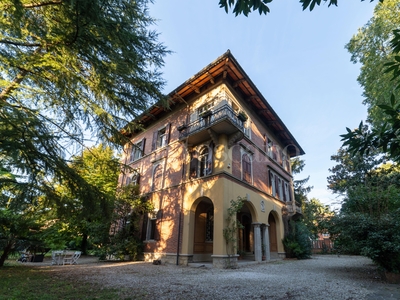Villa Plurifamiliare a Udine in Via Antonio Caccia