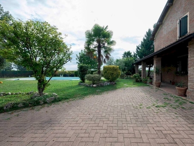 Villa unifamiliare via Rovere, Riolo, Castelfrano Emilia