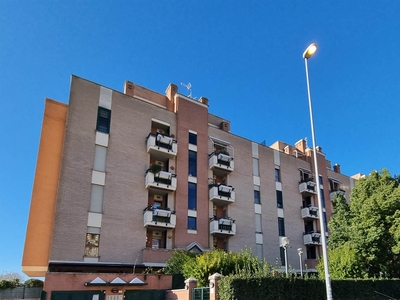 Appartamento in vendita a Roma Cinquina
