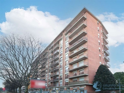 Appartamento in Vendita in Corso Bernardino Telesio 91 a Torino