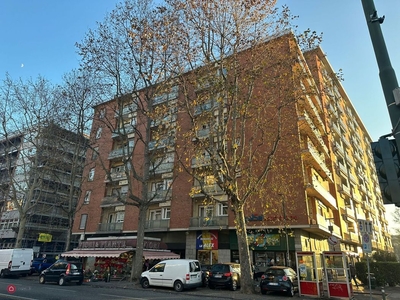 Appartamento in Vendita in Corso Traiano 2 a Torino