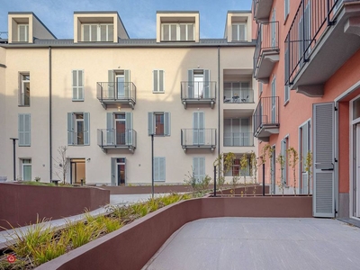 Appartamento in Vendita in Via Errico Petrella a Milano