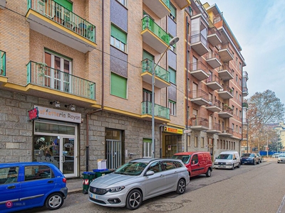Appartamento in Vendita in Via Monte Novegno 11 a Torino