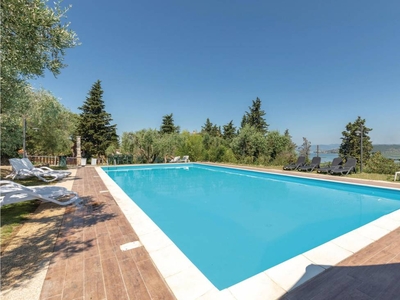 Bella casa a Magione con piscina panoramica