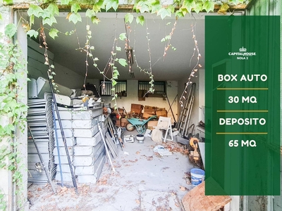 Box/Garage 95mq in vendita a Nola
