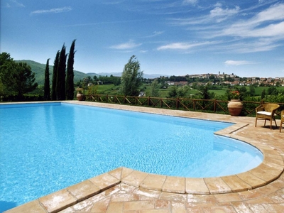 Casa a Bibbiena con piscina e barbecue