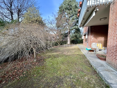 Casa a Torino in Collina-Strada S. Vincenzo, Gran Madre