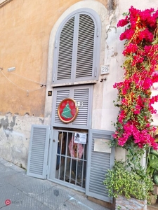 Negozio/Locale commerciale in Vendita in Via Francesco Crispi a Roma