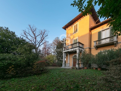 Villa in vendita a Castellanza