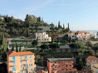 Prestigiosa villa di 180 mq in vendita Via Orussa, Alassio, Savona, Liguria