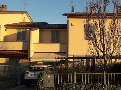 Villa a schiera in vendita a Cornale e Bastida Pavia