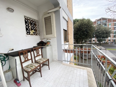 Appartamento di 100 mq in vendita - Roma