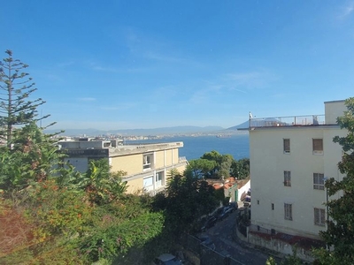 Appartamento di 135 mq in vendita - Napoli