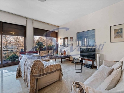 Appartamento di lusso di 170 m² in vendita VIALE VARESE, 79, Como, Lombardia