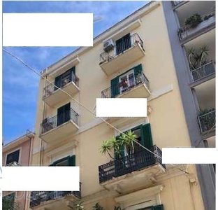 Appartamento in Via Dante Alighieri - Bari