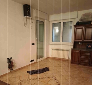 Appartamento in Via Ezio Lucarno - Genova