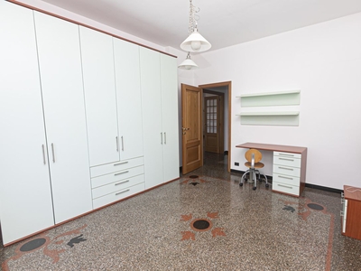 Appartamento in Via Isocorte - Genova