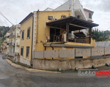 Casa indipendente in vendita Ragusa