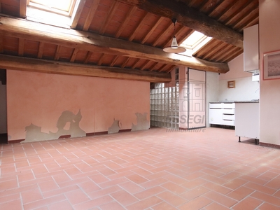 Casa indipendente in Via San Martino - Capannori