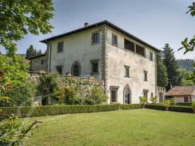 Prestigiosa villa di 837 mq in vendita Firenze, Toscana