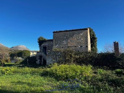 terreno residenziale in vendita a Penitro