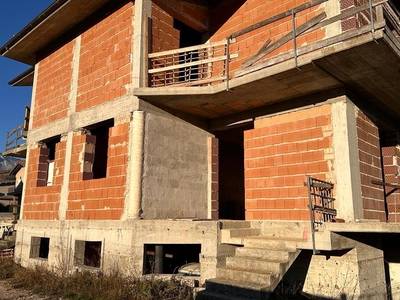 Villa a schiera di 180 mq in vendita - Avezzano