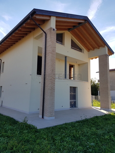 Villa a schiera in Via Scortegara - Zianigo, Mirano