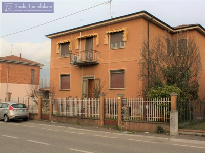 Villa Bifamiliare in vendita a Bressana Bottarone