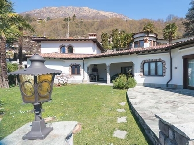 Prestigiosa villa di 500 mq in vendita Via Belvedere, Carlazzo, Lombardia
