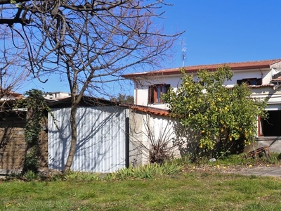 Casa Indipendente in Via Sferracavallo, 18, Sora (FR)
