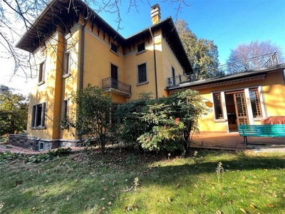 villa in vendita a Somma Lombardo