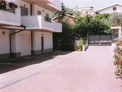 Appartamento con terrazzo a Pescara