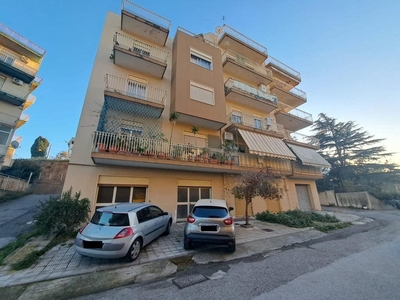 Appartamento in Stretto Montecroci, 48/C, Barcellona Pozzo di Gotto (ME)