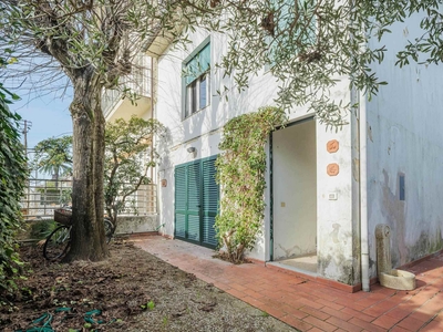 Appartamento in vendita a Camaiore Lucca Lido Di Camaiore