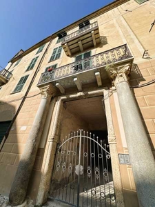 Appartamento in Vendita ad Albenga - 65000 Euro